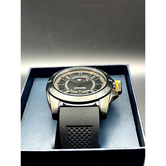 Tommy Hilfiger Windsurf 1792137 Black Silicone Mens Quartz Sport Watch NIBWT - Picture 7 of 17